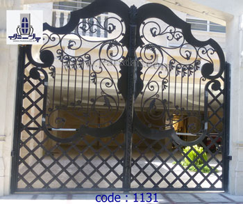مدل درب فلزی پارکینگ جنوبی
